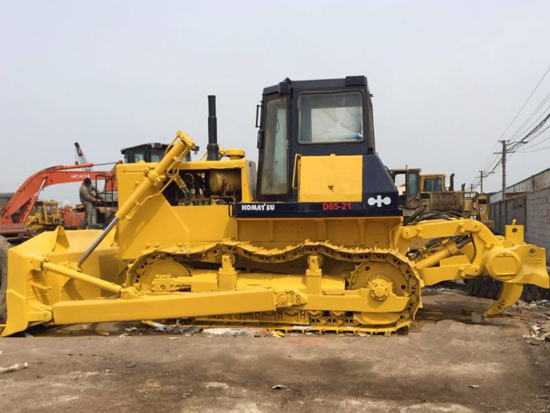 Бульдозер 21. Бульдозер Komatsu d85. Komatsu d85a-21. Бульдозеры комоцу 85. Коматсу д85 бульдозер.